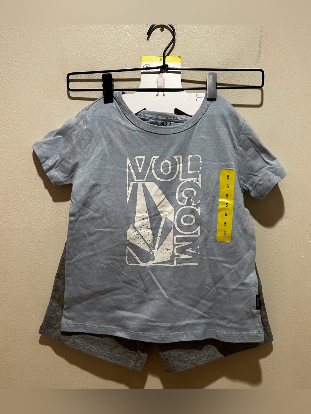 NWT Volcom Kids 2-Piece Set - Light Blue T-Shirt and Grey Shorts - Boy’s Size 5
